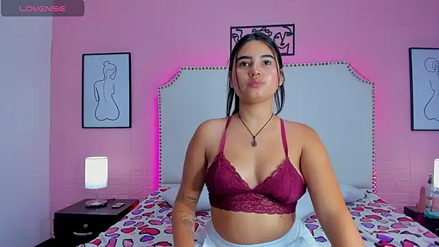  Emma whiitee  online show from 10-10-25, 03:33