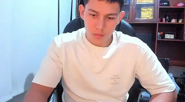 JamesCr  online show from 02-23-25, 12:51