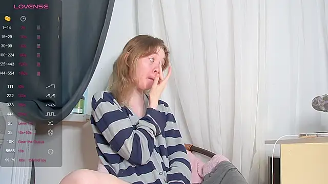 Kellybbface online show from 07-16-26, 04:29
