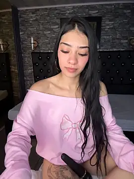Snapshot of TayylorSexx chatting on 04-30-26, 03:35 TayylorSexx online show from 04-30-26, 03:35