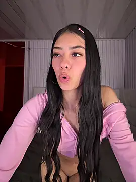 Snapshot of TayylorSexx chatting on 05-15-26, 05:25 TayylorSexx online show from 05-15-26, 05:25