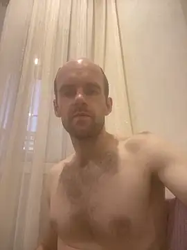 LynnAhNight online show from 09-13-25, 02:55