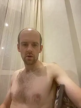 LynnAhNight online show from 09-20-25, 02:56