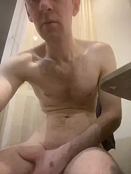 LynnAhNight online show from 02-17-26, 03:14