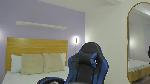 Snapshot of tiffanny_doll_ chatting on 05-04-26, 12:23 tiffanny doll online show from 05-04-26, 12:23