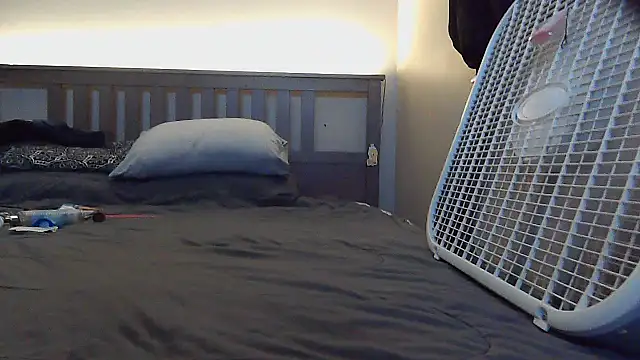 Snapshot of babypopinallnigh35 chatting on 09-13-25, 10:42 babypopinallnigh35 online show from 09-13-25, 10:42