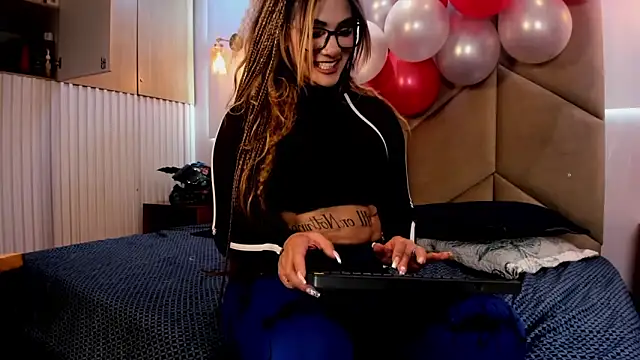 AzunaStar online show from 02-16-26, 11:45