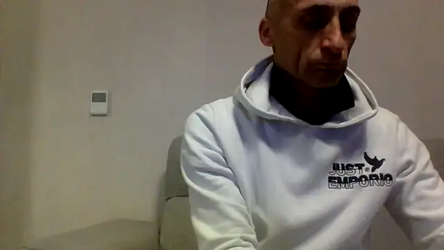 Snapshot of ANGELSANTAMARIA- chatting on 11-16-25, 06:57 ANGELSANTAMARIA- online show from 11-16-25, 06:57