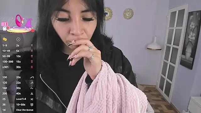 Snapshot of Hiyakasudere chatting on 03-06-25, 12:09 Hiyakasudere online show from 03-06-25, 12:09