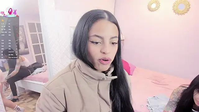 Snapshot of Hiyakasudere chatting on 03-20-25, 01:15 Hiyakasudere online show from 03-20-25, 01:15