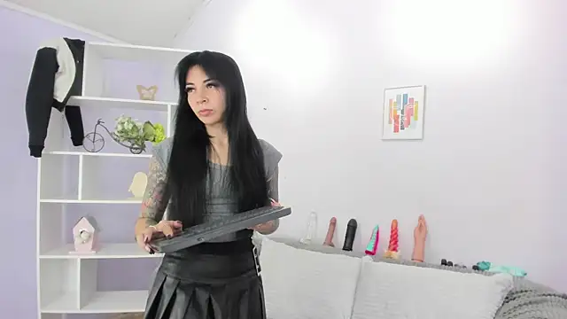 Snapshot of Hiyakasudere chatting on 09-24-25, 06:44 Hiyakasudere online show from 09-24-25, 06:44