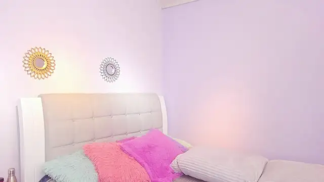 Snapshot of Hiyakasudere chatting on 10-07-25, 06:49 Hiyakasudere online show from 10-07-25, 06:49