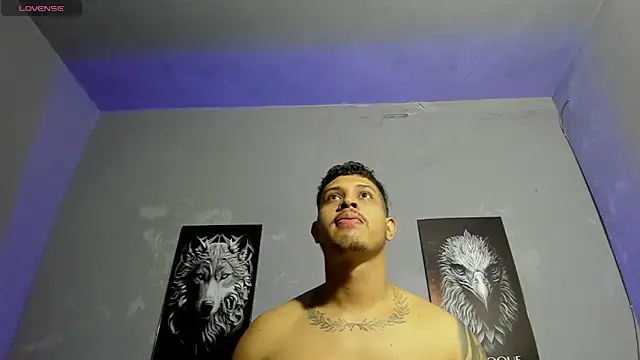 Snapshot of JohanSmith chatting on 03-26-26, 02:39 JohanSmith online show from 03-26-26, 02:39