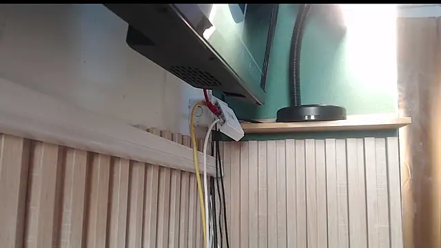 Snapshot of Becker2_ chatting on 12-02-25, 10:16 Becker2 online show from 12-02-25, 10:16