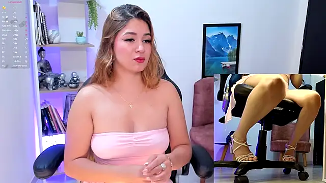 Snapshot of Nathalie_29 chatting on 10-07-25, 02:53 Nathalie 29 online show from 10-07-25, 02:53