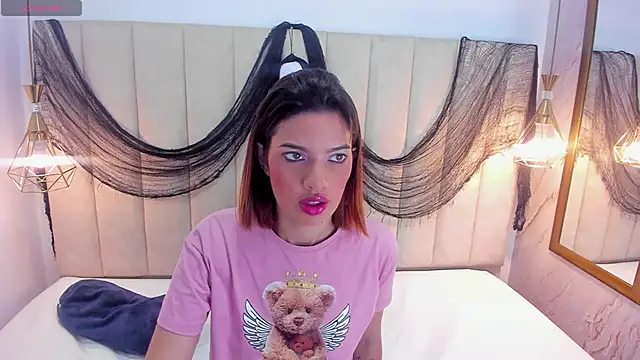 PamelaAddams  online show from 10-23-25, 04:45