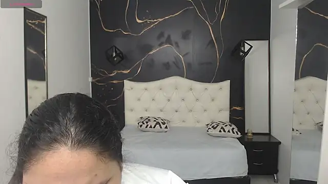 Snapshot of Aaliyah11 chatting on 09-23-25, 10:46 Aaliyah11 online show from 09-23-25, 10:46