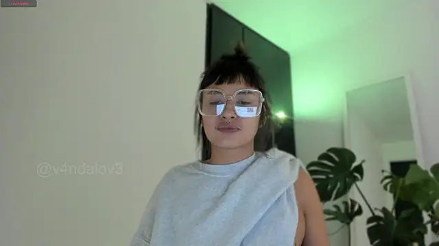 Snapshot of ggor4w33 chatting on 02-25-26, 05:22 ggor4w33 online show from 02-25-26, 05:22