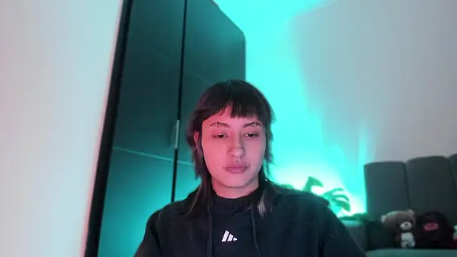 Snapshot of ggor4w33 chatting on 03-06-26, 11:45 ggor4w33 online show from 03-06-26, 11:45