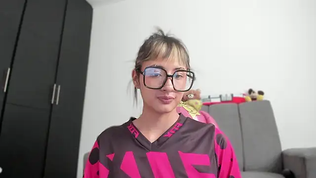 Snapshot of ggor4w33 chatting on 03-14-26, 05:40 ggor4w33 online show from 03-14-26, 05:40