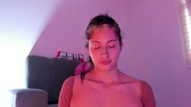 Snapshot of ggor4w33 chatting on 03-17-26, 08:45 ggor4w33 online show from 03-17-26, 08:45