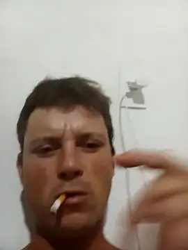 leocir081995 online show from 02-01-25, 04:56