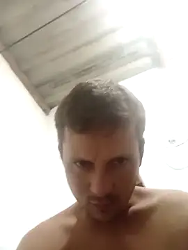 leocir081995 online show from 02-05-25, 01:47