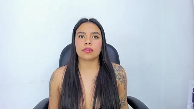 ZoeWan69 online show from 03-13-25, 07:17