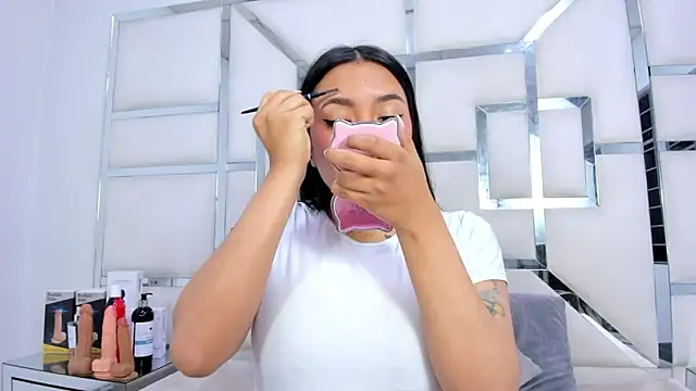 ZoeWan69 online show from 11-19-25, 11:32