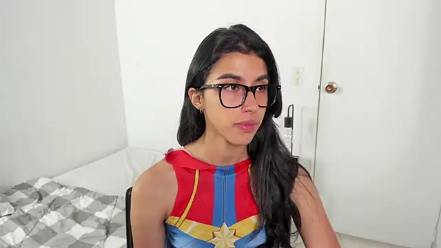 Snapshot of Mazikeen__18 chatting on 06-23-26, 12:58 Mazikeen 18 online show from 06-23-26, 12:58
