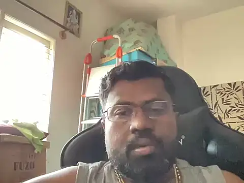 hottim786 online show from 02-11-26, 03:00