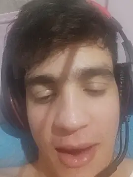 Snapshot of Santini26 chatting on 02-08-25, 10:40 Santini26 online show from 02-08-25, 10:40