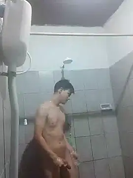 Snapshot of Santini26 chatting on 02-10-25, 11:34 Santini26 online show from 02-10-25, 11:34