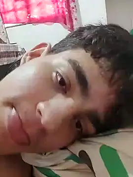 Snapshot of Santini26 chatting on 02-26-25, 09:05 Santini26 online show from 02-26-25, 09:05