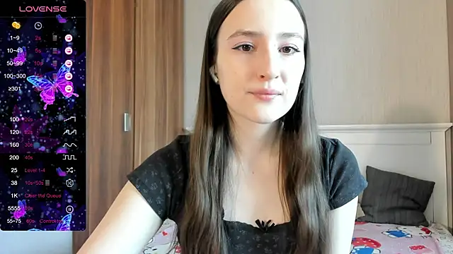 Snapshot of Cute__Nana chatting on 10-15-25, 06:57 Cute Nana online show from 10-15-25, 06:57