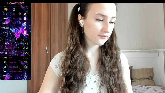 Snapshot of Cute__Nana chatting on 10-28-25, 07:01 Cute Nana online show from 10-28-25, 07:01