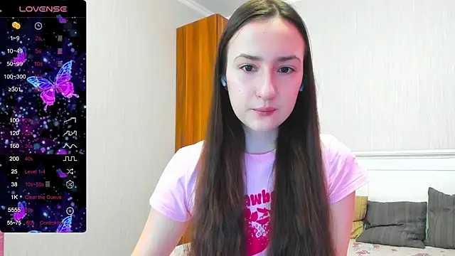 Snapshot of Cute__Nana chatting on 06-06-26, 01:43 Cute Nana online show from 06-06-26, 01:43