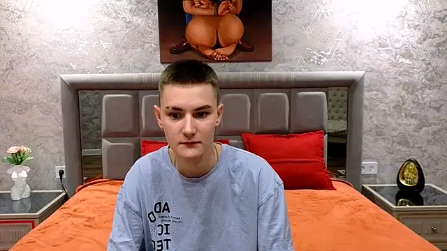 LindaBryantt online show from 02-02-25, 04:15