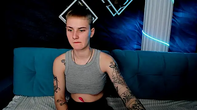 LindaBryantt online show from 03-20-25, 07:58