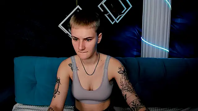 LindaBryantt online show from 03-21-25, 03:12