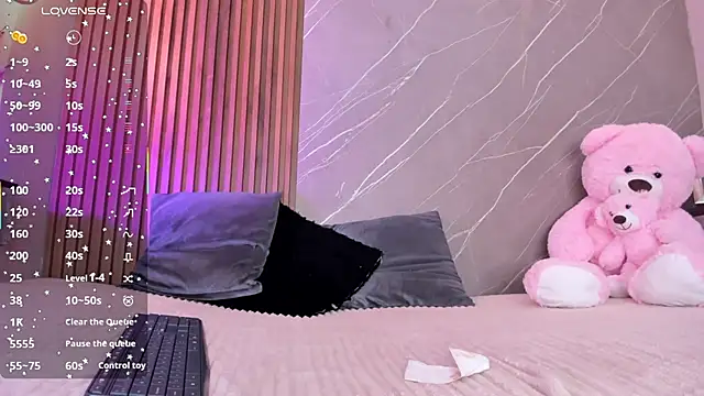 ariana jhonson1 online show from 10-18-25, 12:39