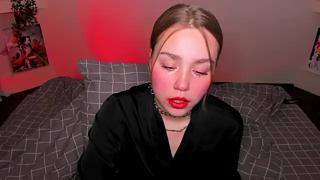 YourMegan online show from 05-11-26, 05:54