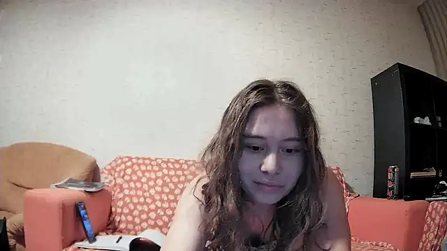 Snapshot of girliemilk chatting on 02-12-25, 04:22 girliemilk online show from 02-12-25, 04:22