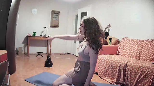 Snapshot of girliemilk chatting on 03-02-25, 09:22 girliemilk online show from 03-02-25, 09:22