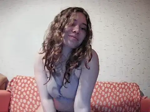 Snapshot of girliemilk chatting on 03-21-25, 05:23 girliemilk online show from 03-21-25, 05:23