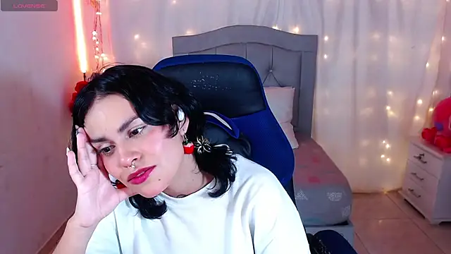 veronica luar online show from 03-01-25, 04:04