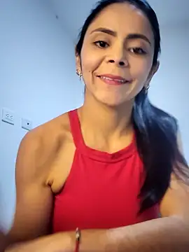 Snapshot of hema_gold chatting on 02-21-25, 11:54 hema gold online show from 02-21-25, 11:54