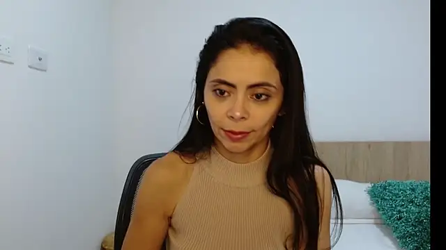 Snapshot of hema_gold chatting on 02-27-25, 07:01 hema gold online show from 02-27-25, 07:01