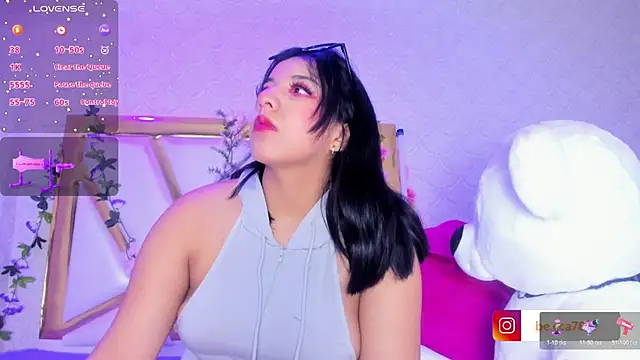 Snapshot of BeccaMathew chatting on 09-27-25, 01:10 BeccaMathew online show from 09-27-25, 01:10