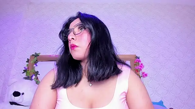 BeccaMathew online show from 05-11-26, 01:33